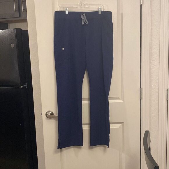 Figs scrub pants, size L/T - Picture 1 of 6